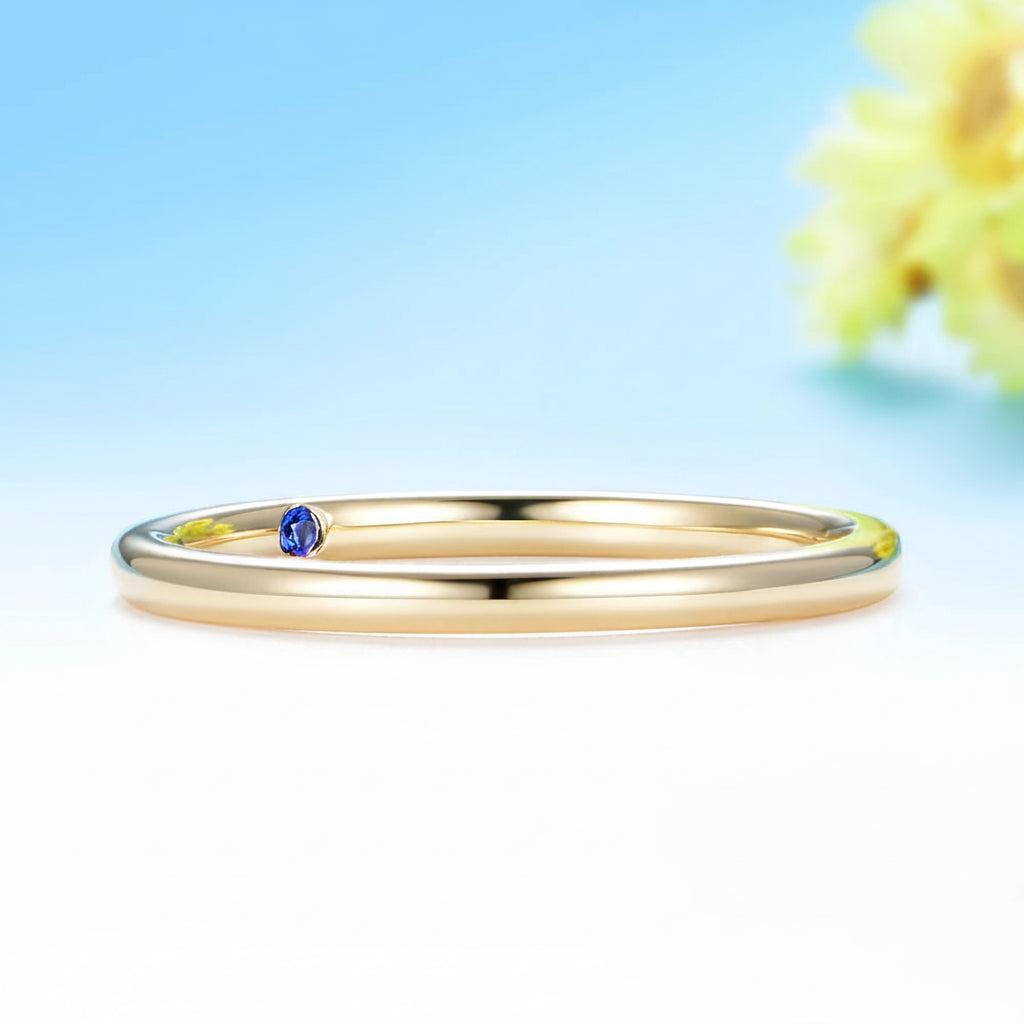 Secrète Sapphire Hidden Band Ring – yellow gold option