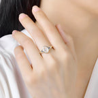 Velours Portrait Moissanite Sapphire Ring – yellow gold setting