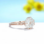 Diamant Asscher Moissanite Ring – worn on hand