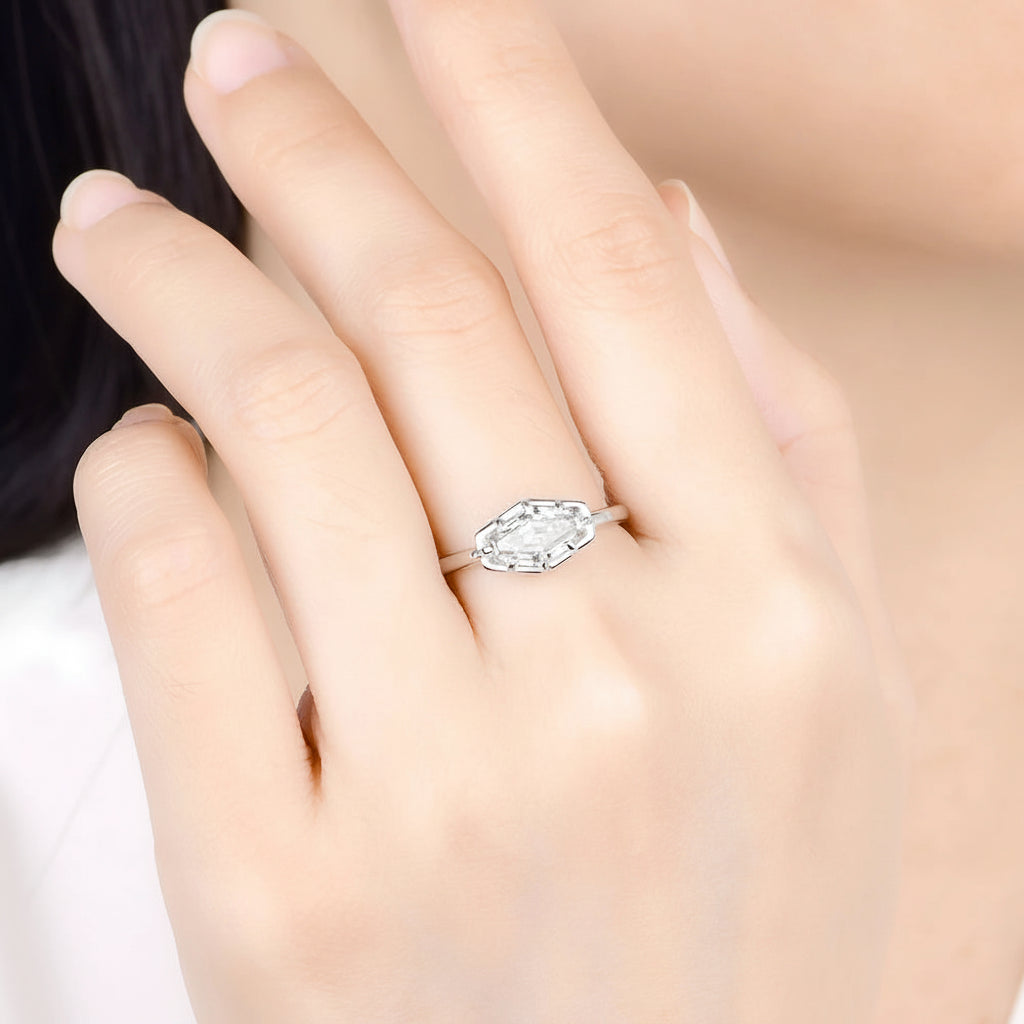 Hexagone Blanc 2CT Moissanite Ring