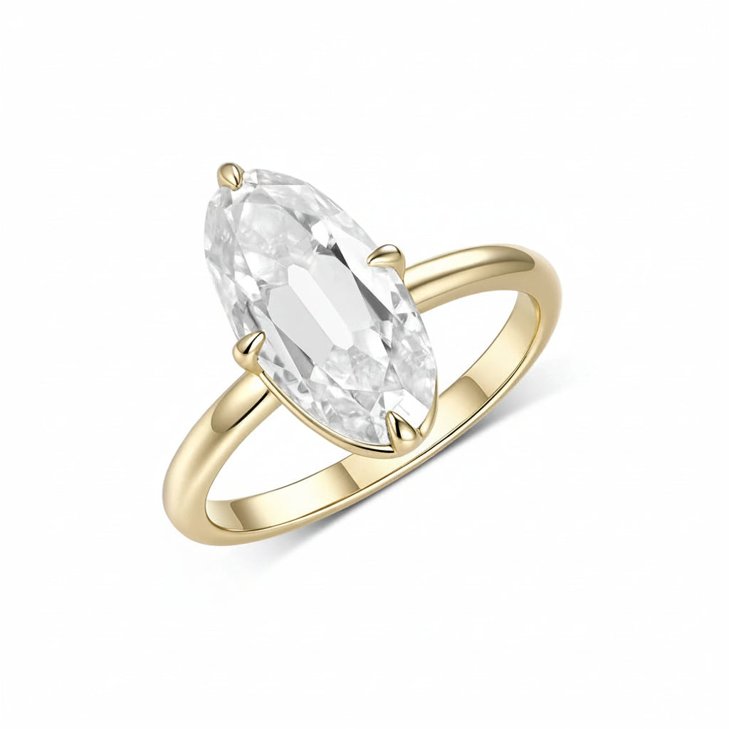 Ovale OMC 4CT Moissanite Ring – top view of OMC oval stone