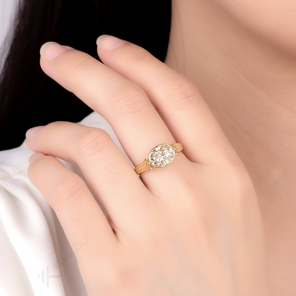 Ovale Champagne 2CT Moissanite Ring