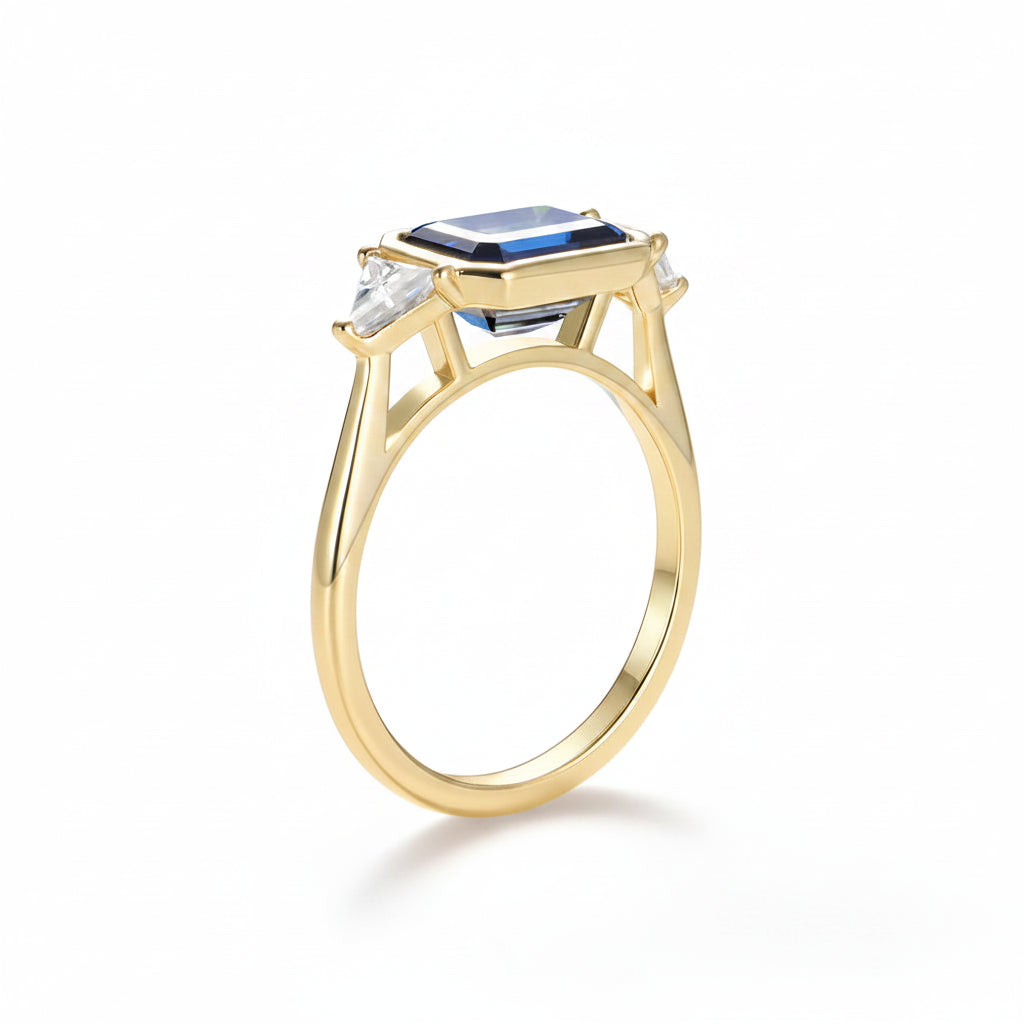 Brume Grise Moissanite Emerald Ring – top view of grey stone