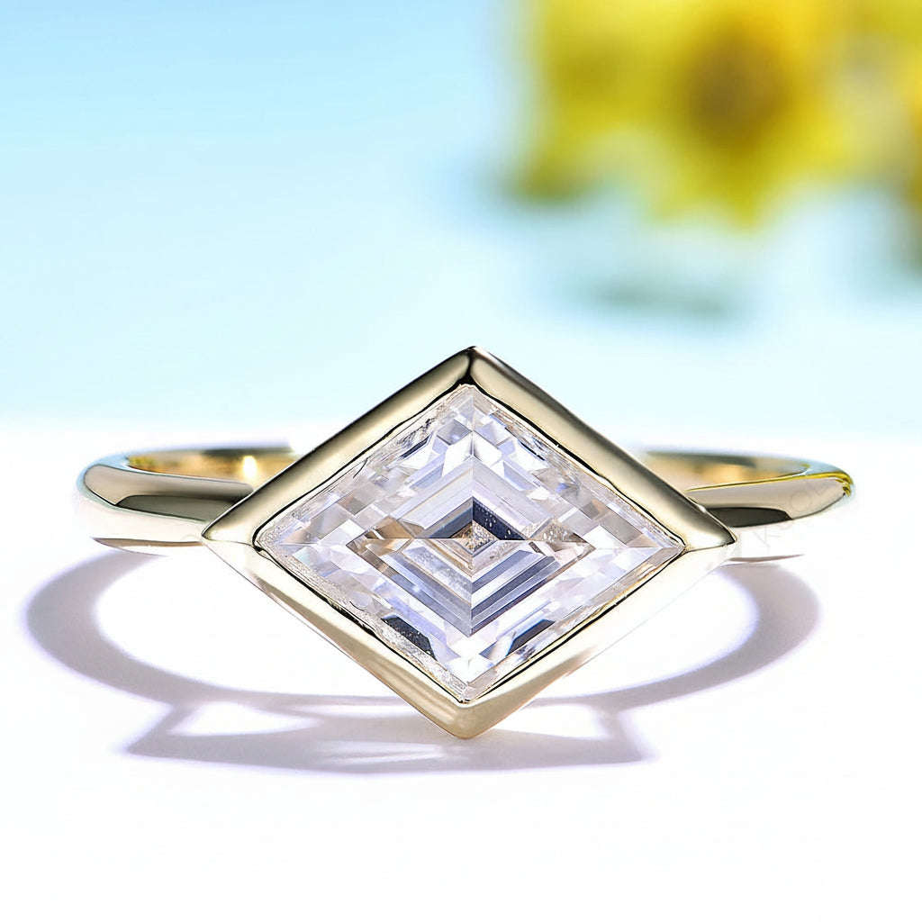 Éclat Rhombus Moissanite Ring – white gold setting