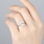 Ovale OMC Champagne Grande Ring – white gold option