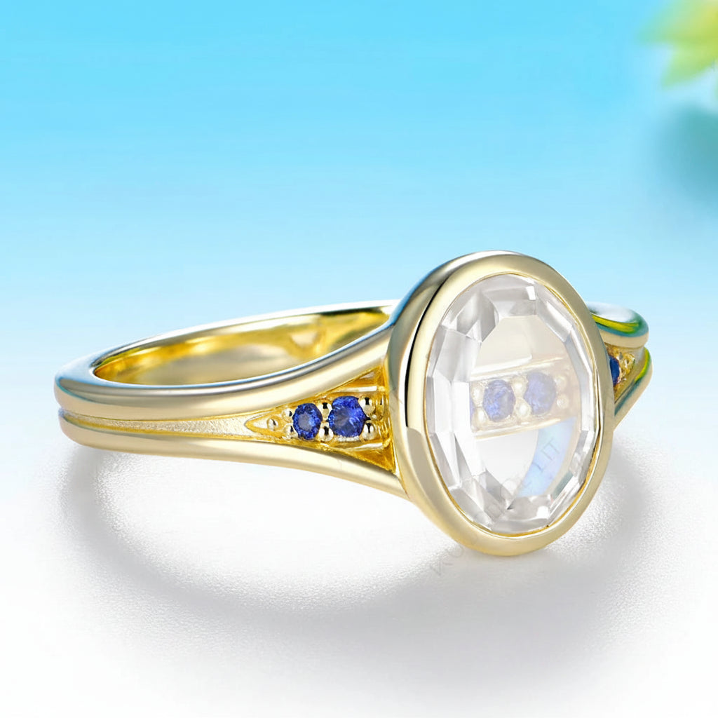 Velours Portrait Moissanite Sapphire Ring – worn on hand