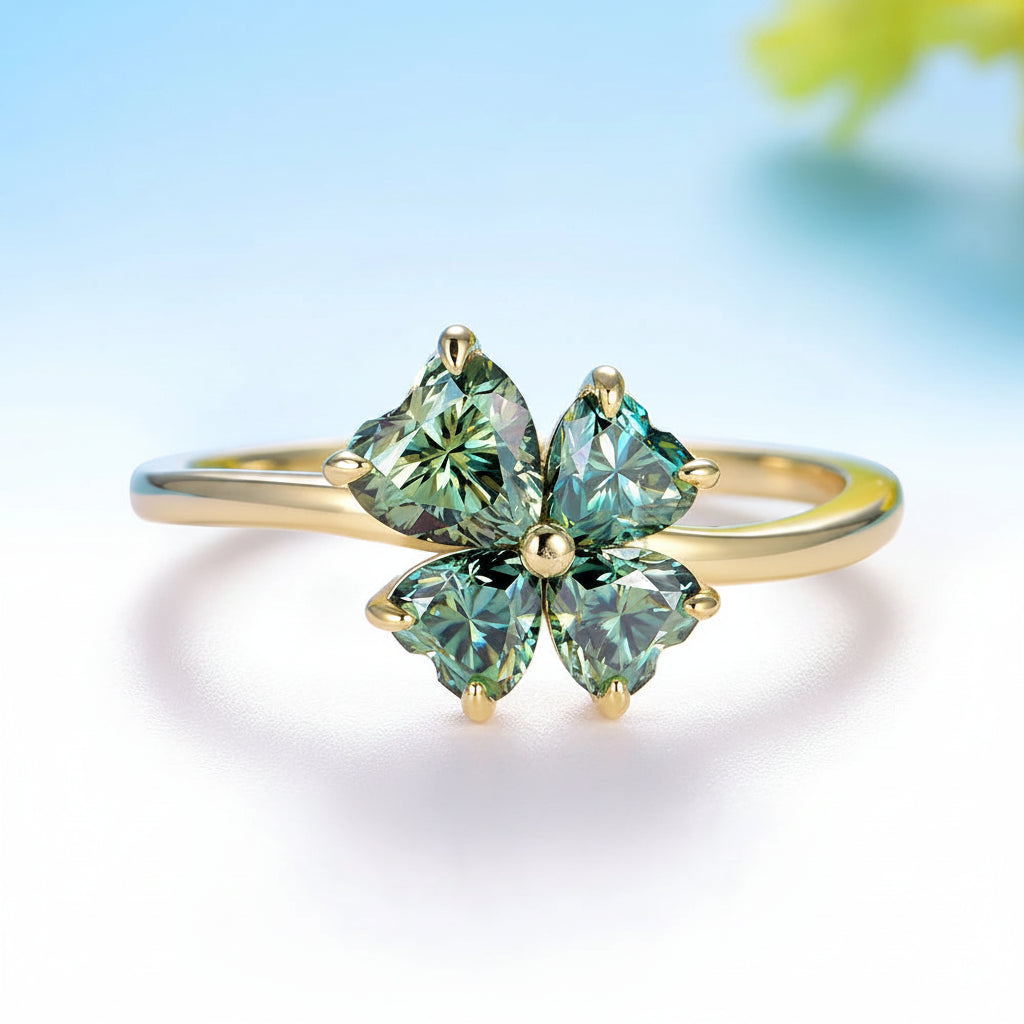 Sérénade Heart Moissanite Ring – yellow gold option