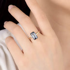 Croisé Bleu Moissanite Ring – worn on hand