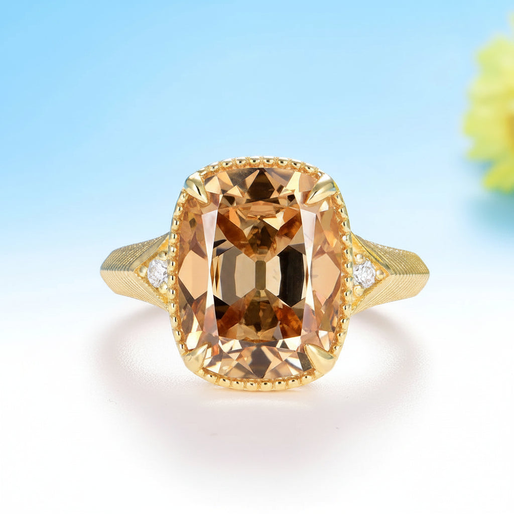 Coussin Champagne 7CT OMC Ring – candlelight golden fire close-up