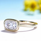 Cercle OMC Cut Moissanite Ring – top view of OMC round stone