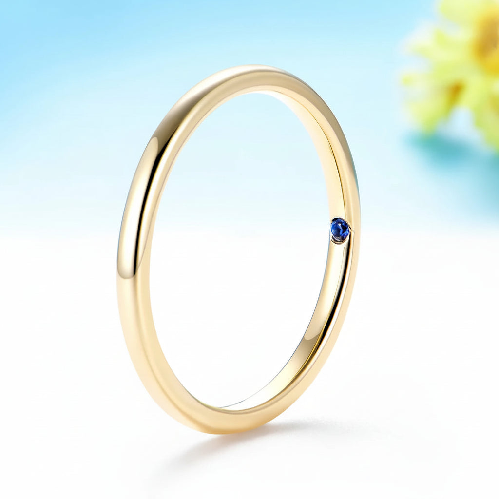 Secrète Sapphire Hidden Band Ring – close-up of hidden sapphire inside band