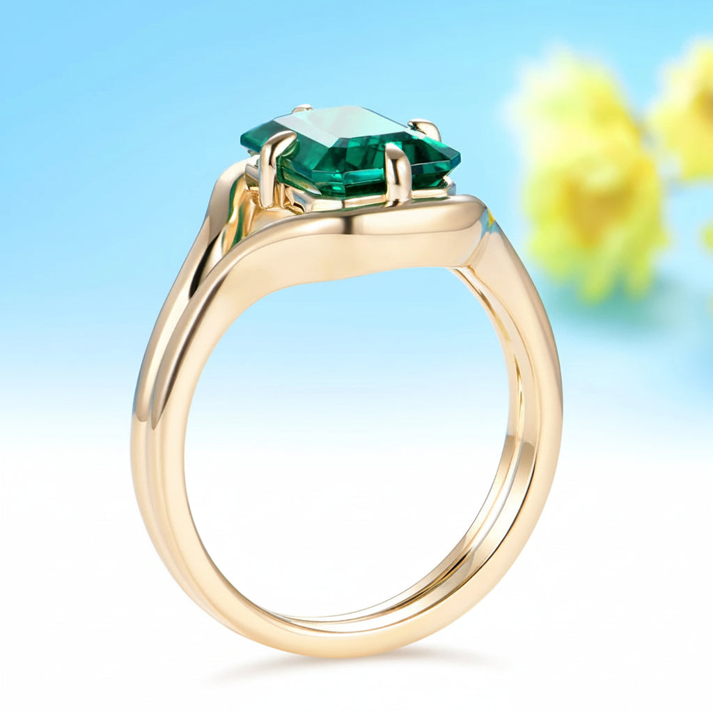 Grande Émeraude 3CT Pear Emerald Ring