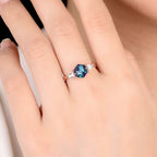 Étoile Alexandrite Hexagon Ring – white gold setting close-up