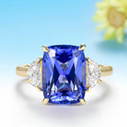 Céleste Sapphire Statement Ring – white gold setting