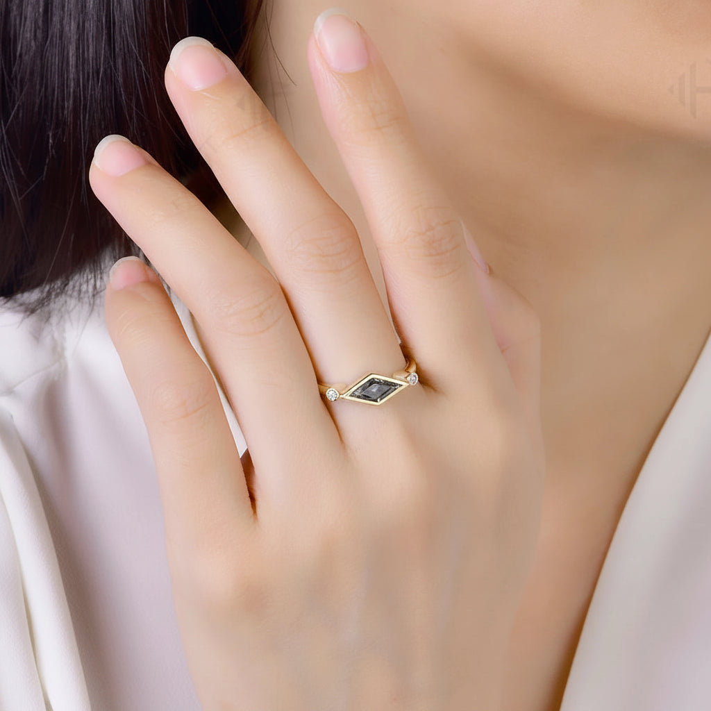 Nocturne Rhombus Moissanite Ring – close-up of grey stone facets