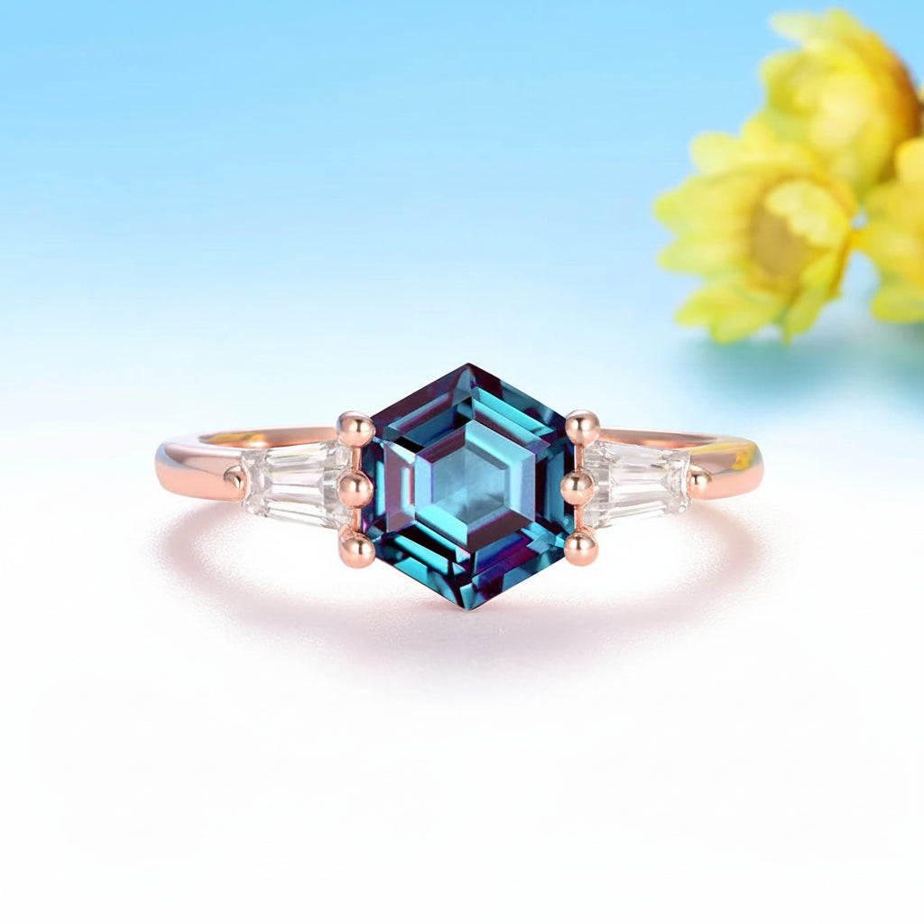 Étoile Alexandrite Hexagon Ring – violet tone under candlelight