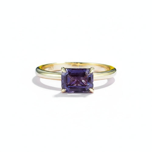 Arc-en-Ciel Alexandrite Emerald Ring – colour-changing alexandrite emerald cut in solid gold by Lunara