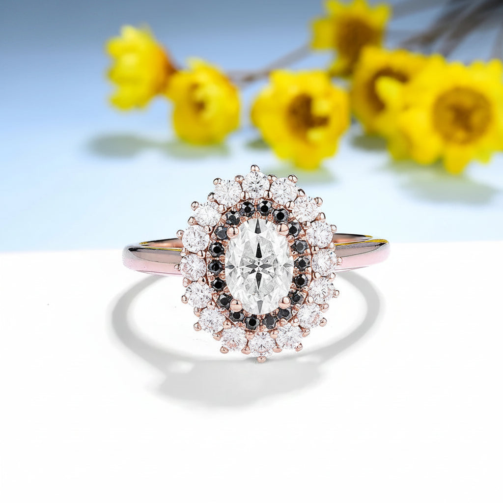 Dualité Moissanite Contrast Ring – yellow gold setting